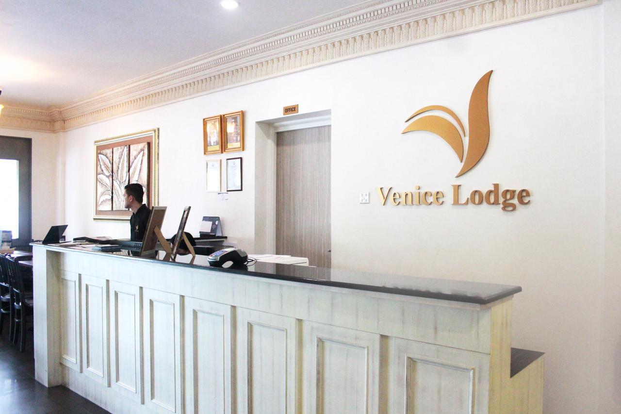 Venice Lodge Μπαντάρ Σερί Μπεγκαβάν Εξωτερικό φωτογραφία