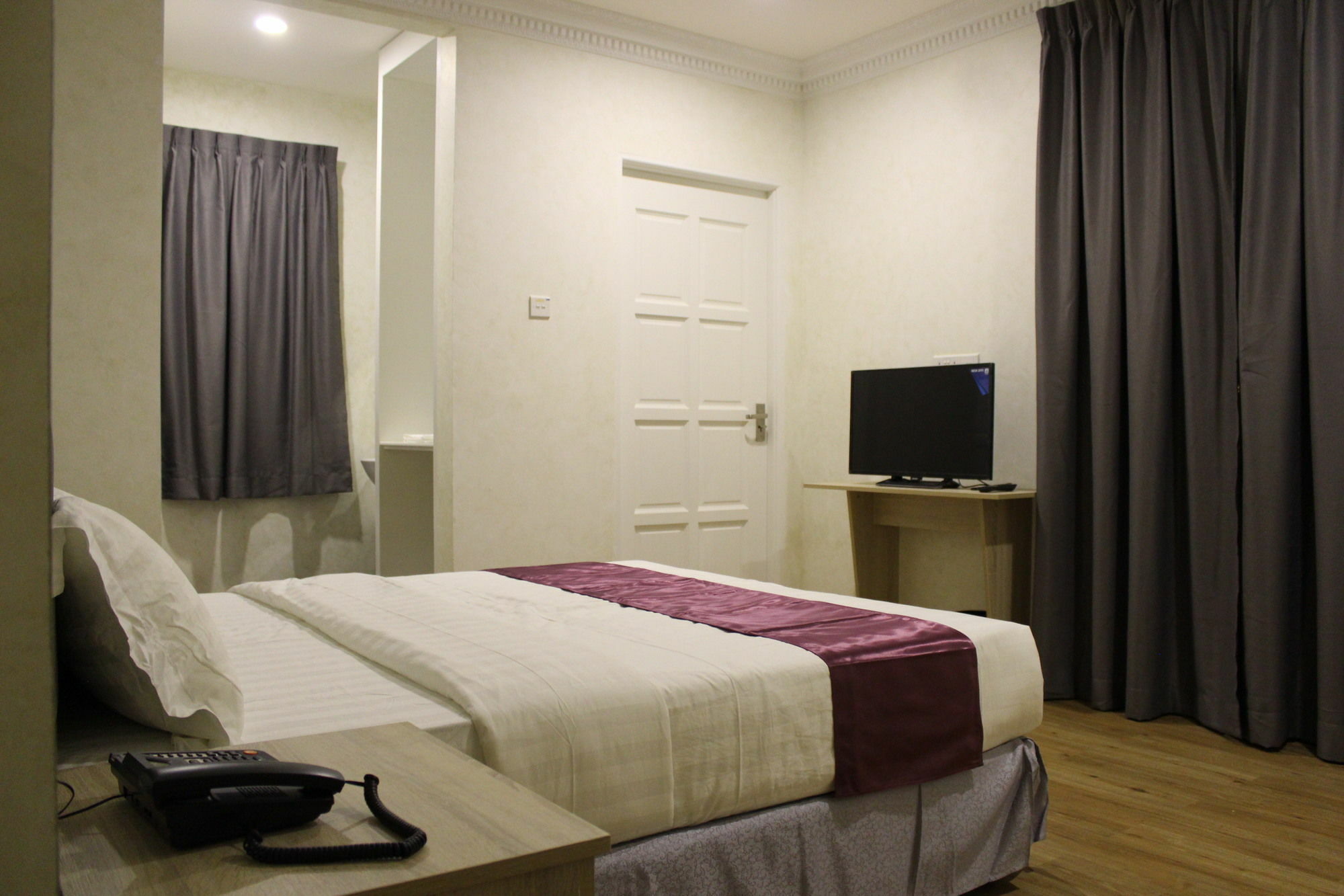 Venice Lodge Μπαντάρ Σερί Μπεγκαβάν Εξωτερικό φωτογραφία