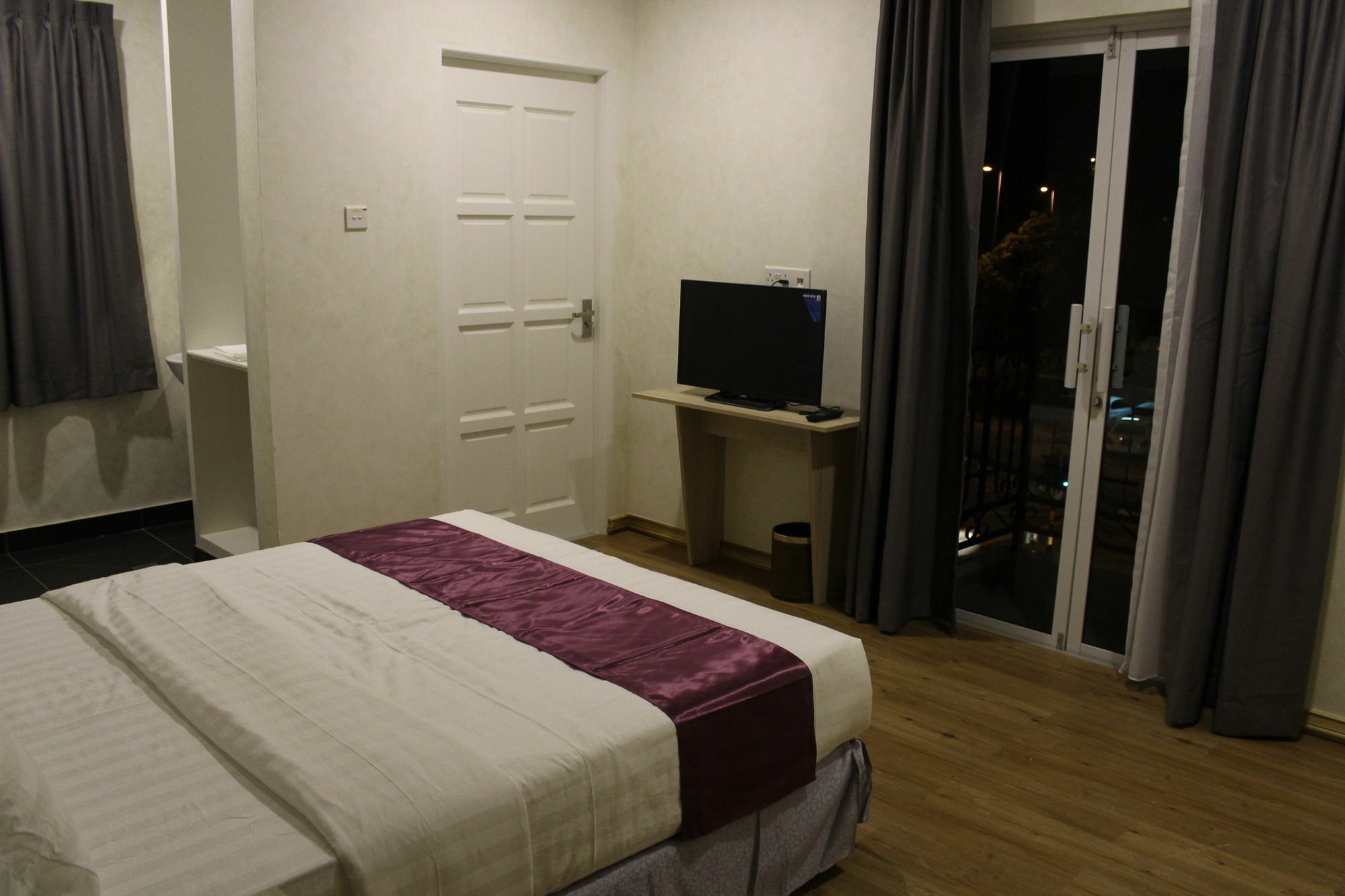 Venice Lodge Μπαντάρ Σερί Μπεγκαβάν Εξωτερικό φωτογραφία
